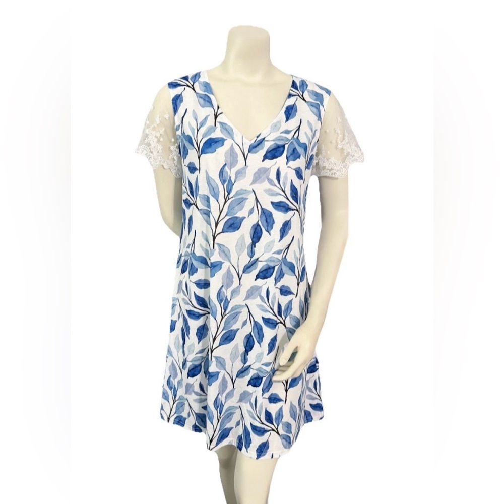 Made With Love Women’s Dress Large Blue White Leaf Print V-Neck Lace Sleeve NWT